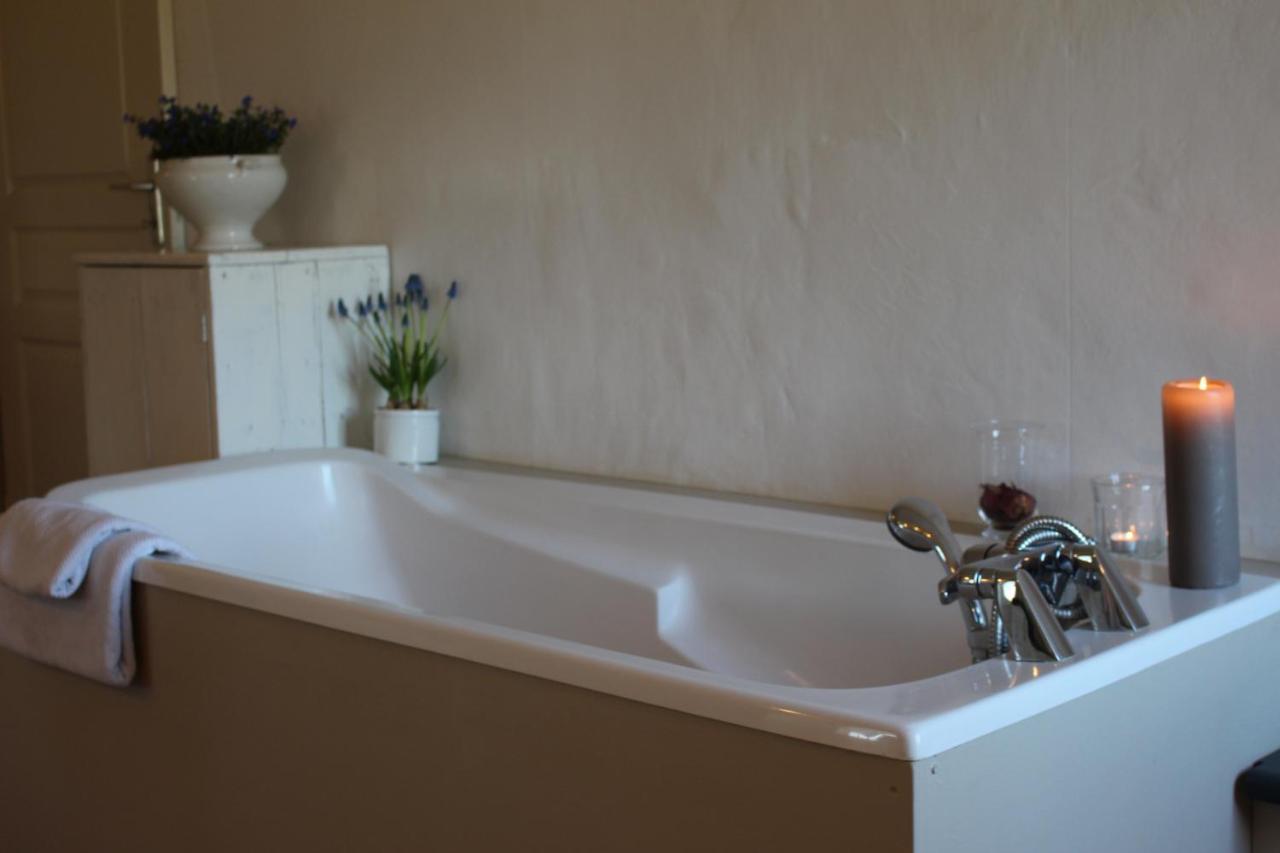 Mas Les Romarins, 10 Min D'Uzes, Piscine Et Grand Jardin Clos, Jeux, Nid De Repos Et Base Pour Activites Dans Le Gard (Adults Only) Eksteriør billede