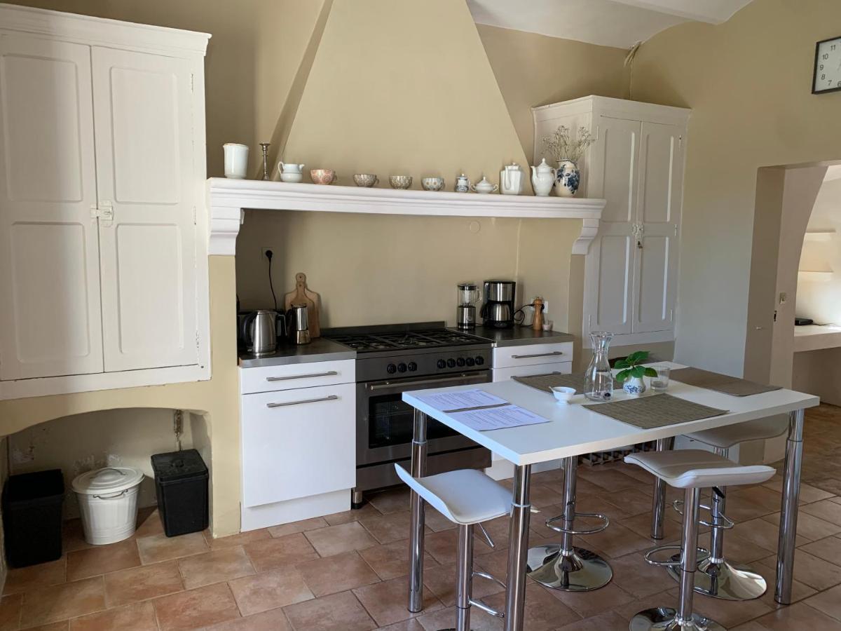 Mas Les Romarins, 10 Min D'Uzes, Piscine Et Grand Jardin Clos, Jeux, Nid De Repos Et Base Pour Activites Dans Le Gard (Adults Only) Eksteriør billede